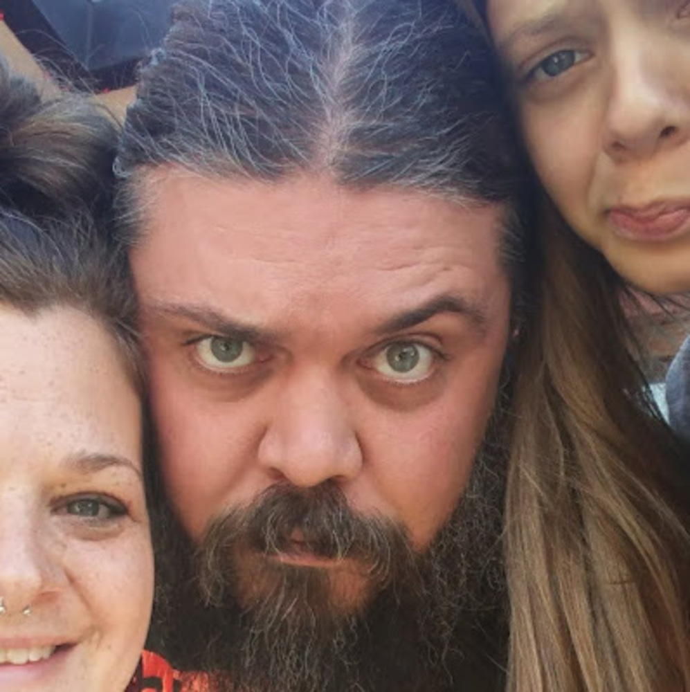 Meet your Posher, Dakota